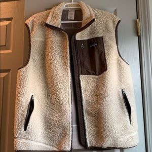 Patagonia Men’s Classic Retro-X fleece vest